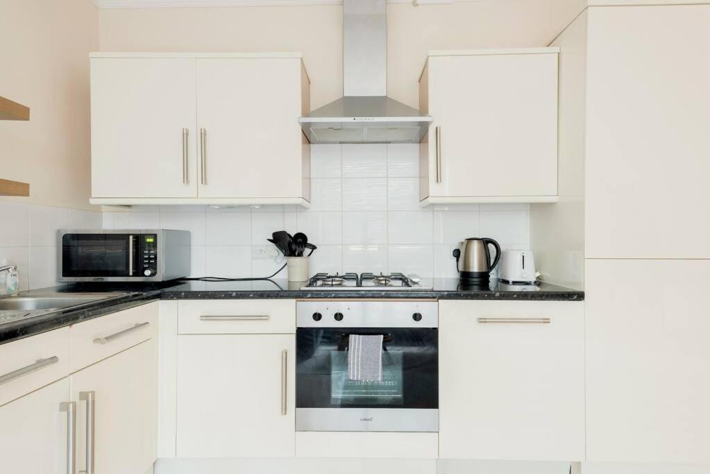Charming Apartment In The Heart Of Pimlico Лондон Екстер'єр фото